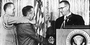 Walt receives Medal of Freedom