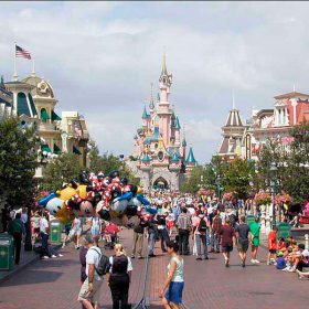Disneyland Paris Opens