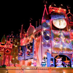 it's a small world Holiday