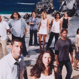 Cast of Lost standing on the beach