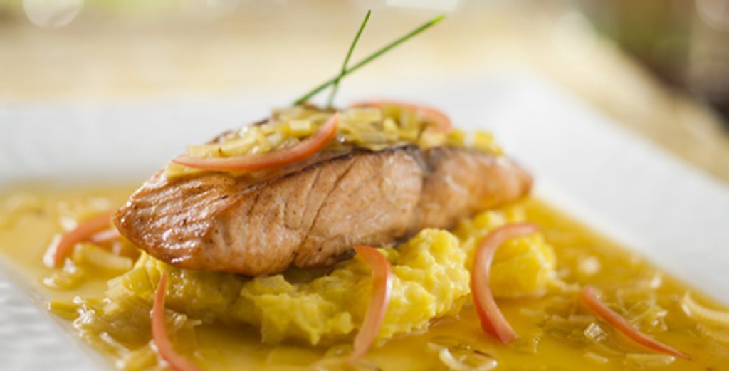 Be Our Guest Restaurant&rsquo;s Salmon with Leek Fondue