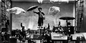 Mary Poppins windows