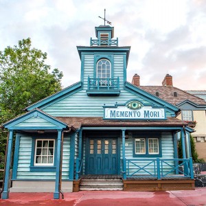 photo of exterior of Memento Mori shop at Walt Disney World