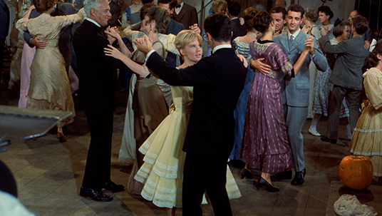 Dorothy McGuire and Hayley Mills dancing in Summer Magic