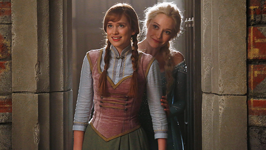 Anna and Elsa Together in Storybrooke