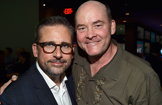 photo of actors Steve Carell and David Koechner posing