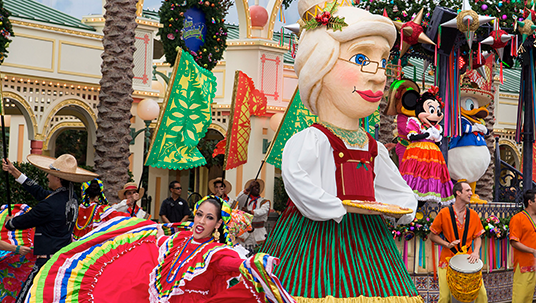 Disney ¡Viva Navidad! Street Party