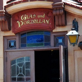 Glas und Porzellan Shop World Showcase at Epcot