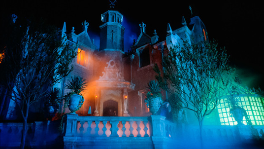 photo of Haunted Mansion as it appered in the film