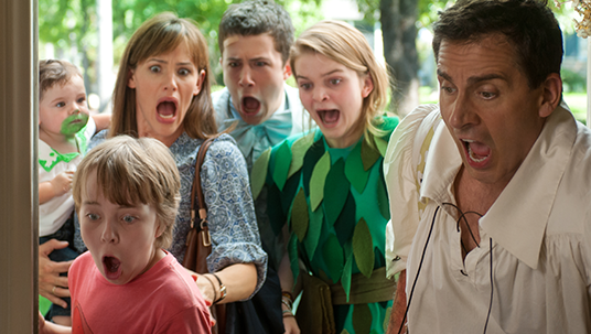 movie still from Alexander and the Terrible, Horrible, No Good, Very Bad Day showing full cast: Jennifer Garner, Steve Carrell, Dylan Minnette, Kerris Dorsey, Ed Oxenbould, and either Zoey or Elise Vargas as the baby