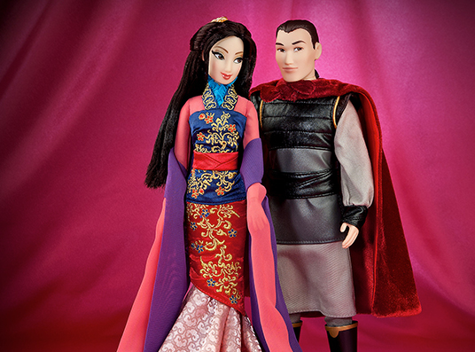 photo of collectible Mulan and Li Shan dress up dolls from Disney Fairytale Designer Collection