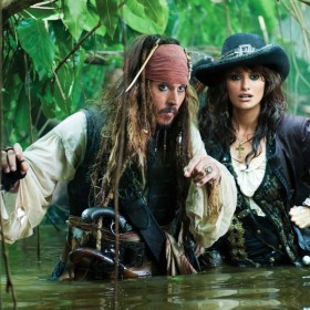 Johnny Depp and Penelope Cruz in Pirates of the Caribbean on Stranger Tides