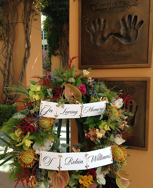 Photo of a memorial to Robin Williams