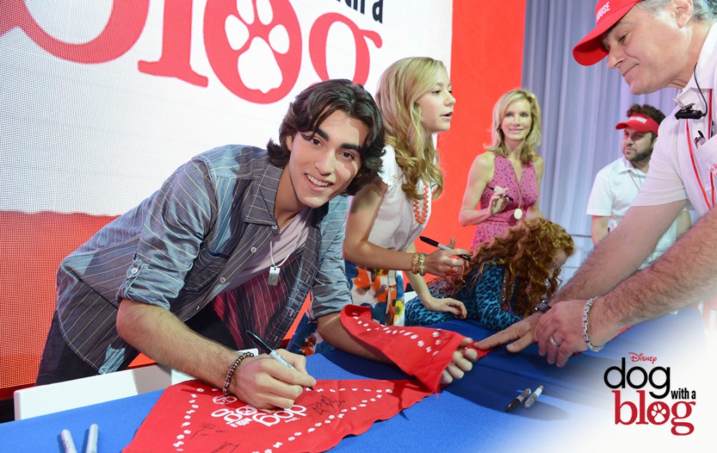 081513_disney-channel-expo-recap-22