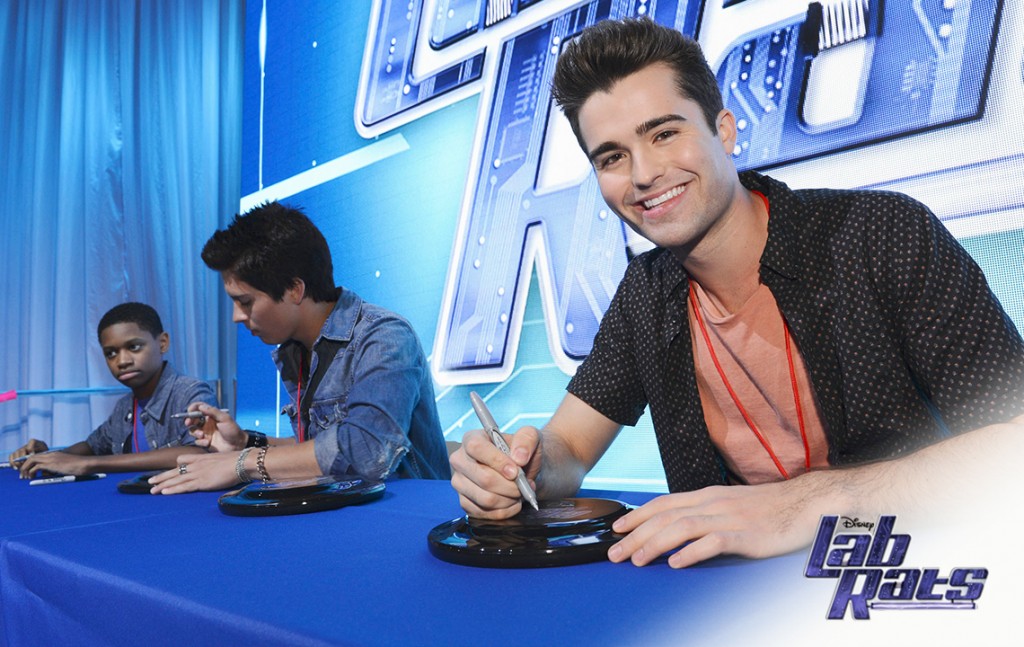 081513_disney-channel-expo-recap-44