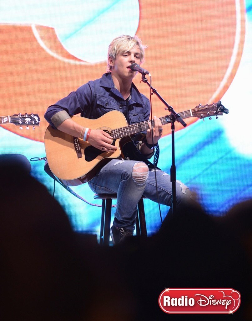 081513_disney-channel-expo-recap-69