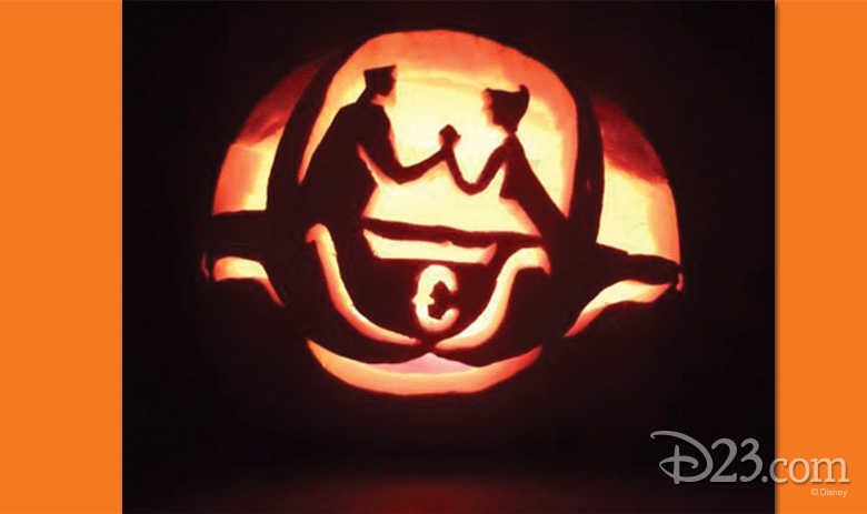 102615_fan-pumpkin-carvings-9