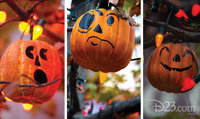 102715_disneyland-halloween-tree-2