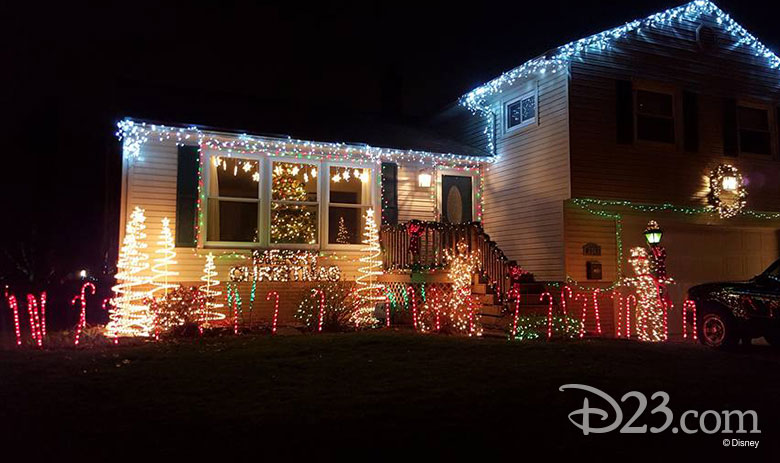 780w-463h_great-christmas-light-fight-5