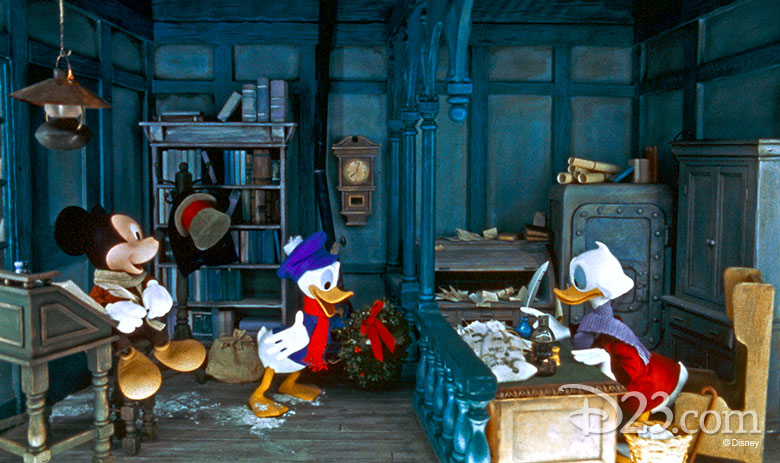 780w-463h_mickey-christmas-carol-main-street-1