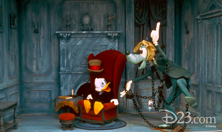 780w-463h_mickey-christmas-carol-main-street-2