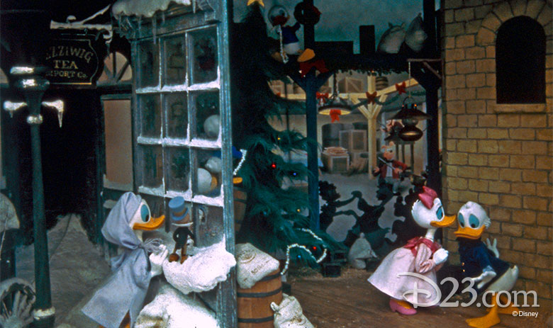 780w-463h_mickey-christmas-carol-main-street-3