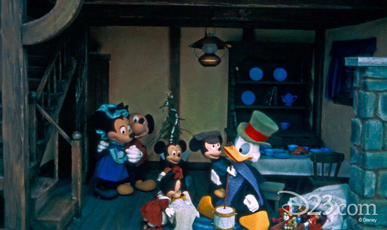 780w-463h_mickey-christmas-carol-main-street-6