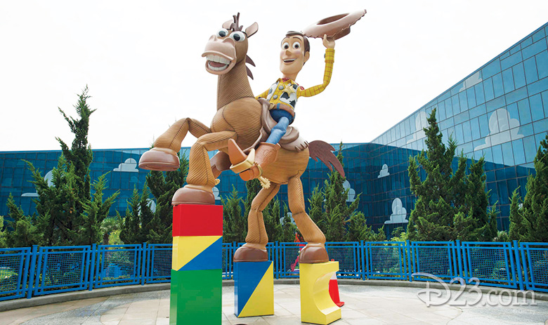 Woody Courtyard at Toy Story Hotel