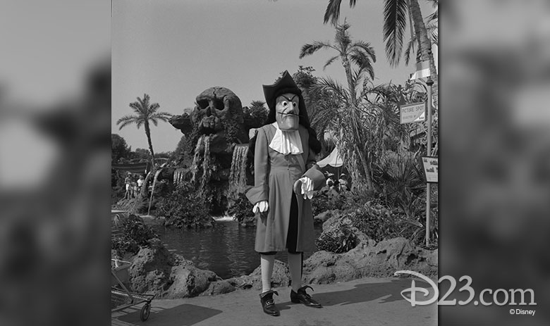 Captain Hook at Disneyland