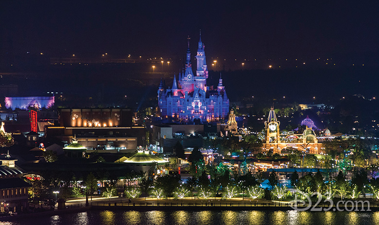 Enchanted Storybook Castle - Shanghai Disneyland