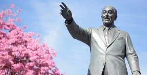 Partners statue
