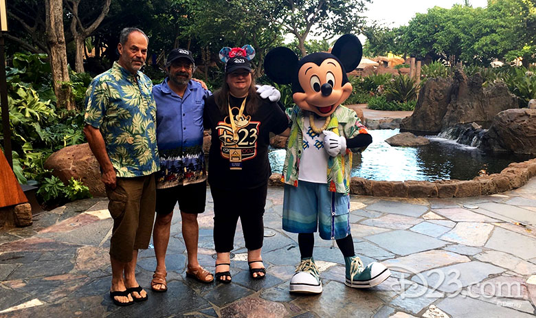 Joe Rohde and D23 Members pose with Mickey Mouse