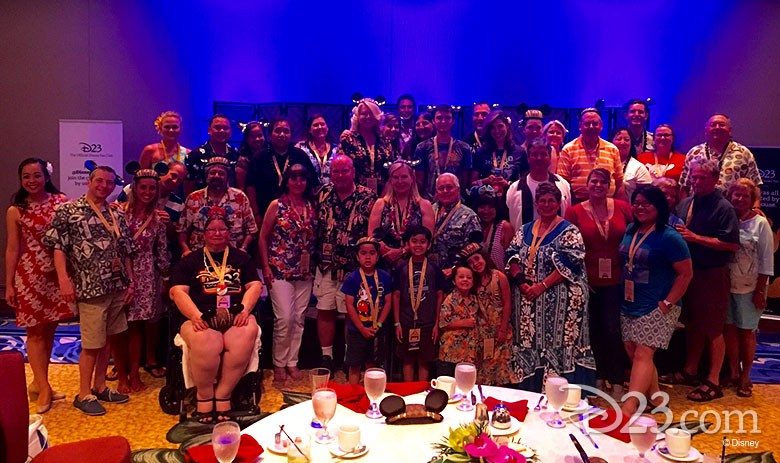 D23 Members group shot - Aloha Aulani