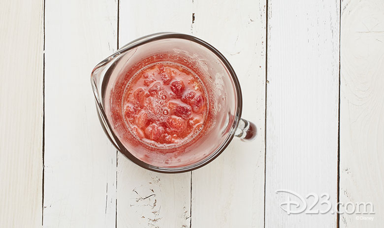 Mrs. Potts Strawberry Lemonade Tea