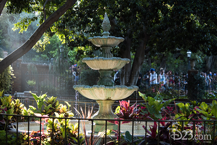 New Orleans Square fountain