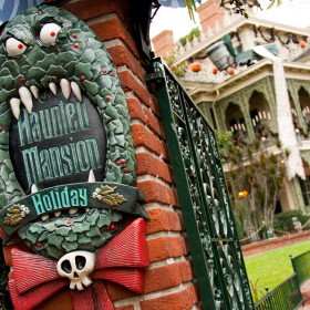 Haunted Mansion Holiday