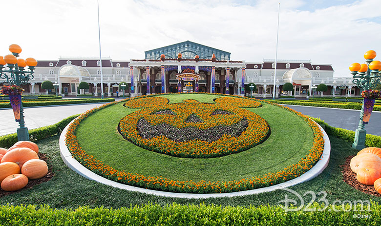 Tokyo Disneyland Halloween