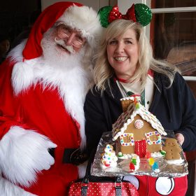 gingerbread house making event