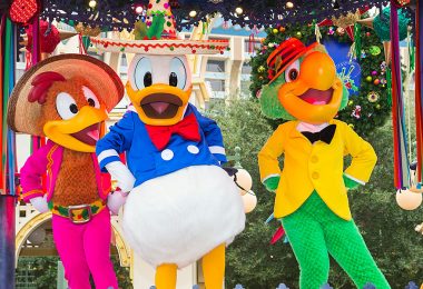 Viva Navidad with Panchito, Donald, and Jose