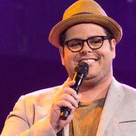 Josh Gad