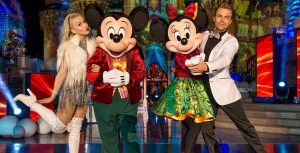 Wonderful World of Disney, The: Magical Holiday Celebration