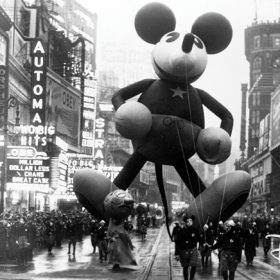 mickey mouse thanksgiving day parade
