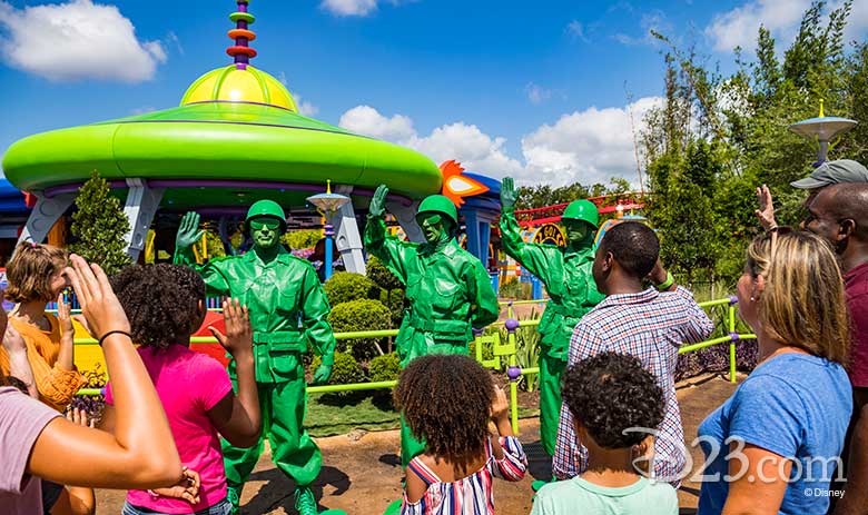 when does toy story land open at disney