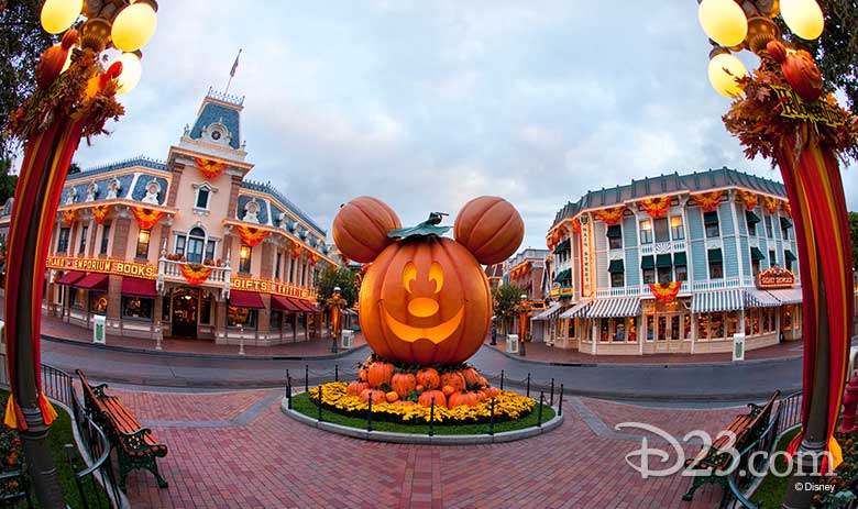 Halloween at Disney Parks 2018