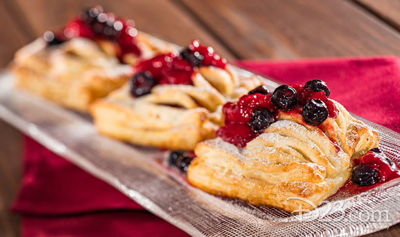 Warm Cheese Strudel with Mixed Berries