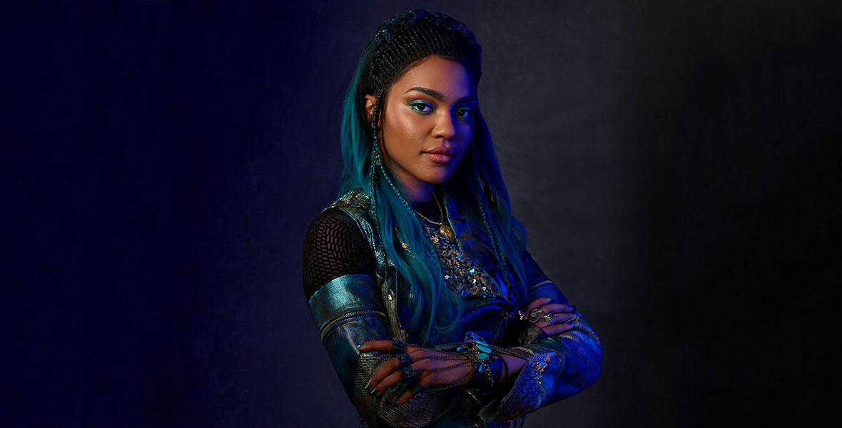 Uma Vows “Mal Will Fall” in This Chilling Descendants 3 Teaser - D23