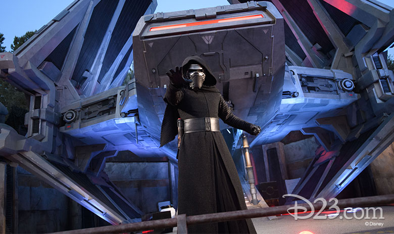 Kylo Ren walk around character