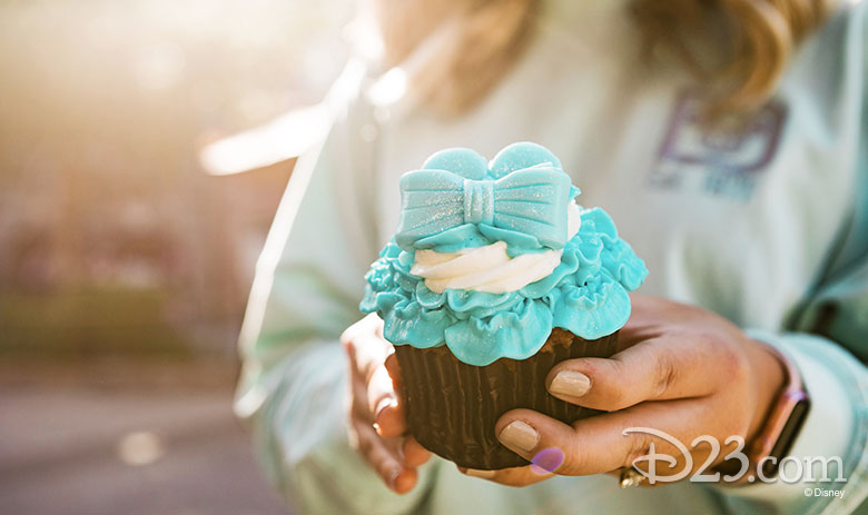 Arendelle Aqua Cupcake