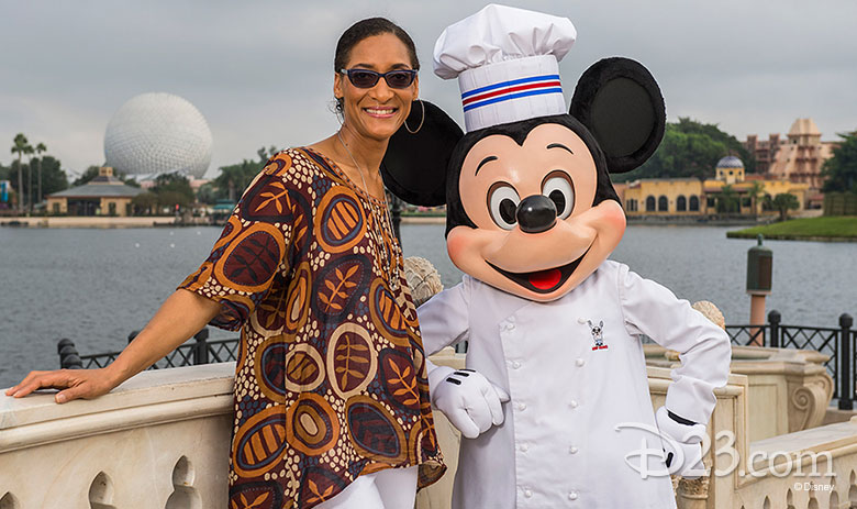 Epcot FW Woman and Mickey