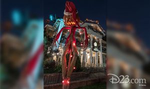 Pumpkin Statue in front of Haunted Mansion